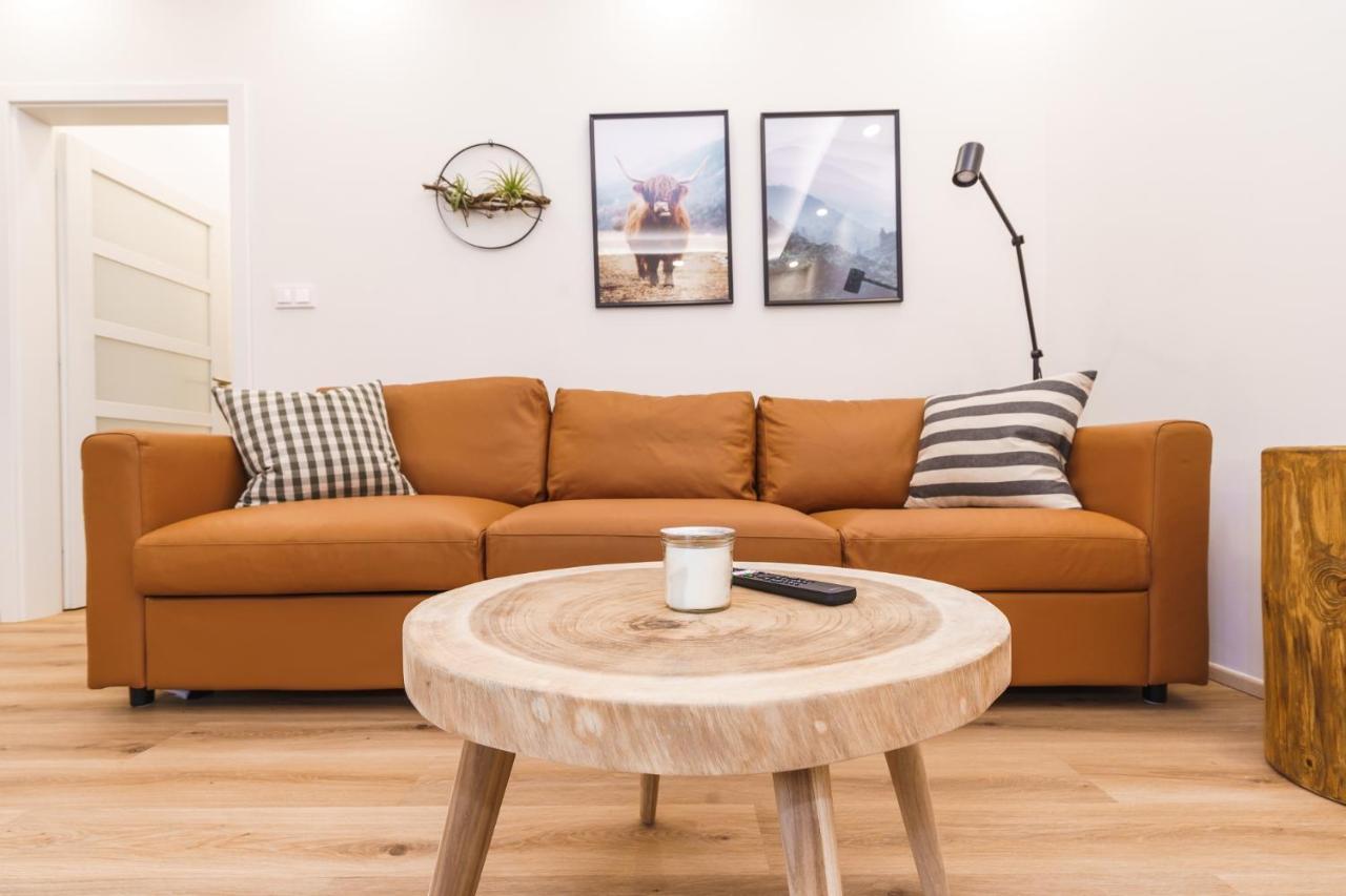 אברטאמי Apartman Ski Plesivec מראה חיצוני תמונה